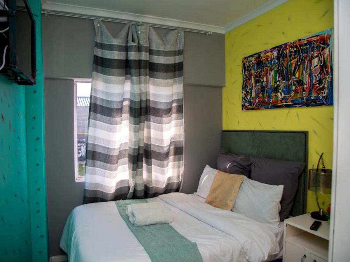 In Guest - Annex Ndabeni Guest house Cape Town
